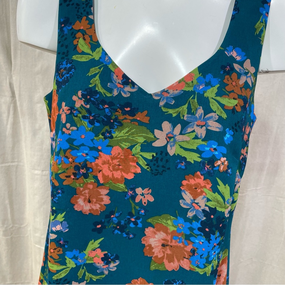 Cabi Teal Floral Sleeveless Blouse